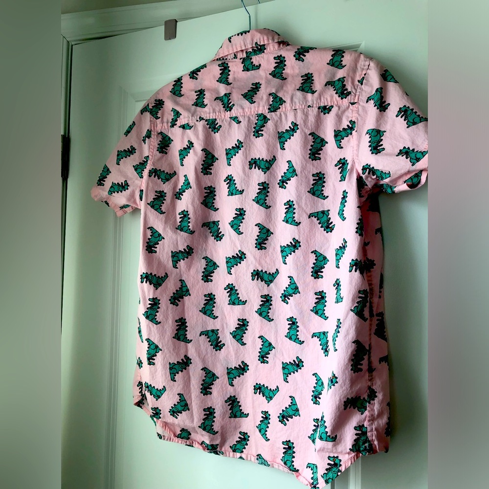Boys short sleeve button down shirt, size small 18